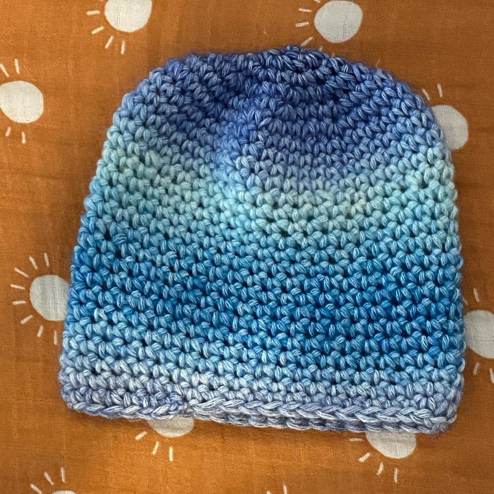 Baby Tuque hand nit